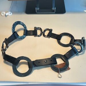 Black Leather Ring-Link Belt